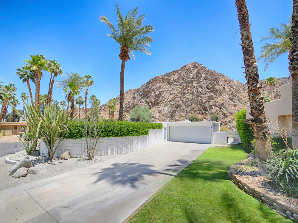 midcentury modern exterior-palm springs