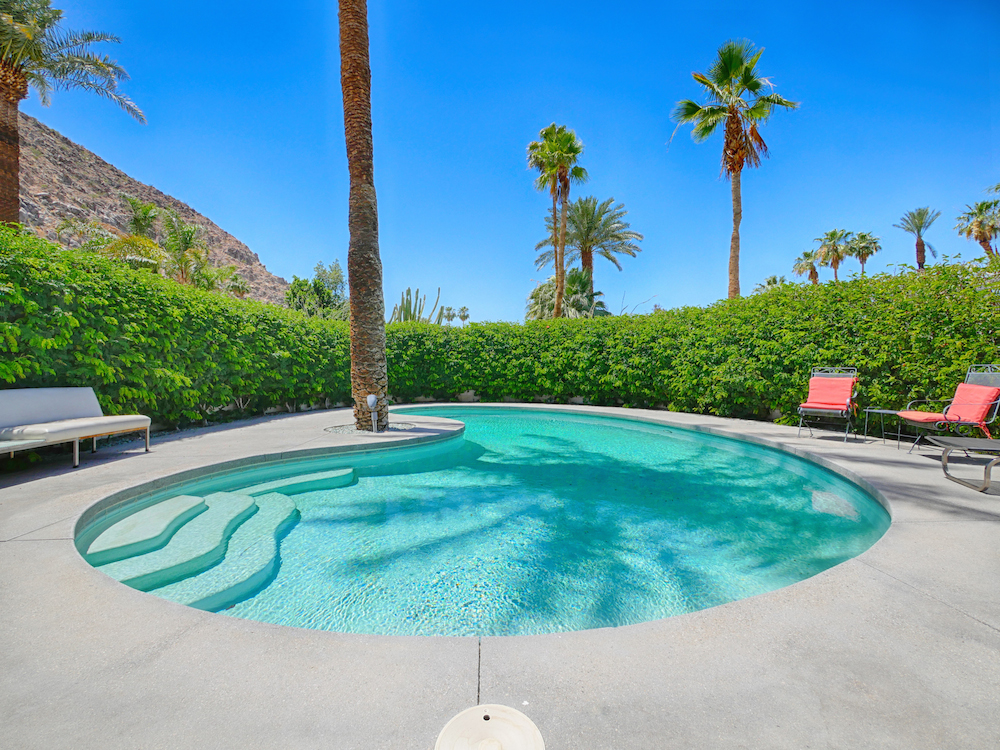 condo-palm springs-interior living room